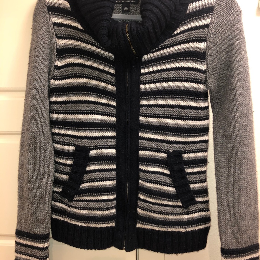 Banana Republic Striped Sweater Small